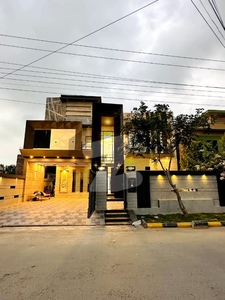 Kanal Bungalow Available For Software House Nearby Emporium Mall Johar Town Phase 2
