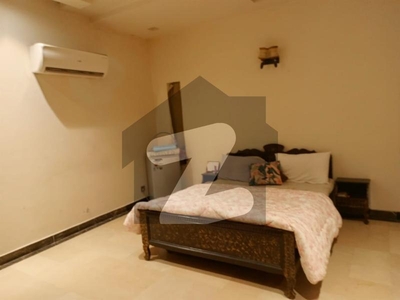 Kanal Upper Portion Fully Furnished Available In DHA PHASE 3 Near Park & Commercial DHA Phase 3
