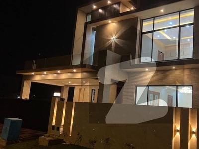 LUXURIOUS 20 MARLA HOUSE ON PRIME LOCATION DHA Defence Phase 2