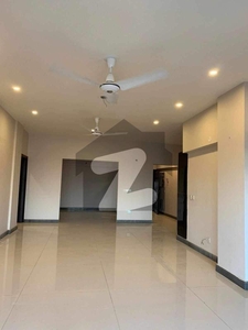 LUXURY 4 BED PORTION AVAILABLE FOR RENT Tariq Road