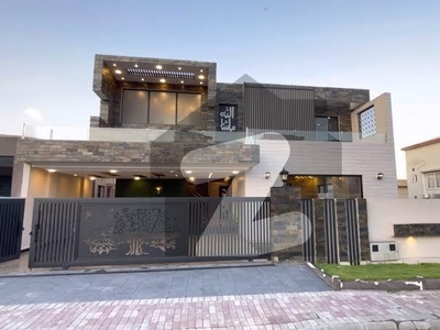 Modren Designer House 1 Kanal Brand New For Rent Bahria Town Lahore Bahria Town Janiper Block