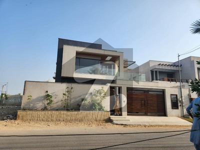 Near Hilal Park MODERN Design 500 Bungalow with Full Basement For Sale Dha Phase 6 Khayabane Hilal DHA Phase 6