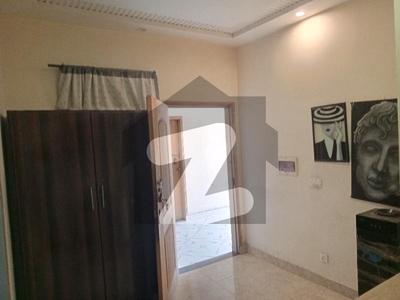 Non Furnished Flat For Rent Johar Town Phase 2 Block H3