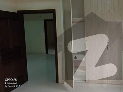 One Bed Ready Flat For Sale In Gulberg Green Islamabad Gulberg