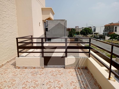 One Kanal Almost Brand New Slightly Used Near Park And C Market House Available For Rent DHA Phase 6, DHA Defence, Lahore, Punjab DHA Phase 6