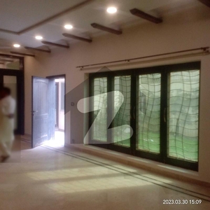 One kanal Beautiful House Back Of Main Bouliward For Rent in Garden Town Lahore Garden Town