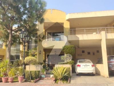 Original Pictures Attached 8 Marla House At Outstanding Location Bahria Town Phase 8