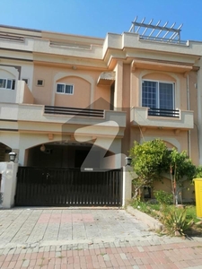 Park face 5 Marla Double Story House For Rent in Rafi block Bahria Town Phase 8 Rafi Block