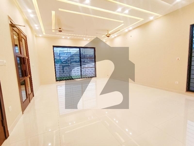 Premium Quality 1 Kanal New House For Sale DHA Defence Phase 2