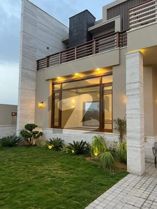 Presenting One Of The Most Luxurious 1000 Sq Yards For Sale In Phase 8, Dha Karachi DHA Phase 8