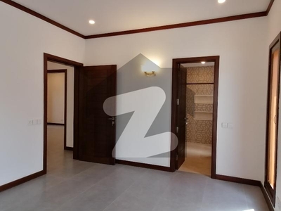 Prime Location House For Grabs In 500 Square Yards Karachi DHA Phase 5