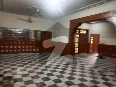 Semi Commercial Near To Main Road One Kanal Spacious House At Prime Location Near Kips College Molana Shokat Ali Road And Allah Ho Round About For Rent In Joher Town Lahore Johar Town