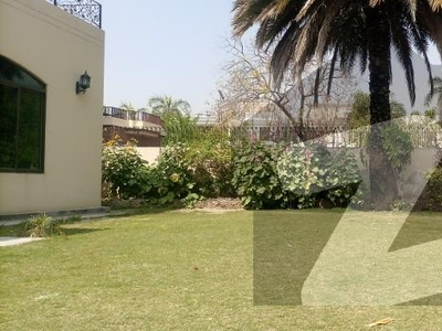 SIX BEDROOMS VILLA WITH BASEMENT DHA Phase 2