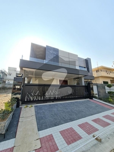 Solar Powered Single Unit 1 Kanal House For Sale DHA Defence Phase 2