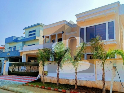 Top Location Beautiful House1 Kanal For Sale DHA Defence Phase 2