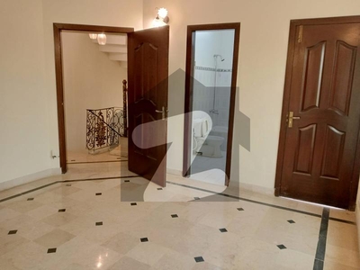 Triple Storey 25*40 Owner Construction House For Sale In G-13/4 Islamabad G-13/4