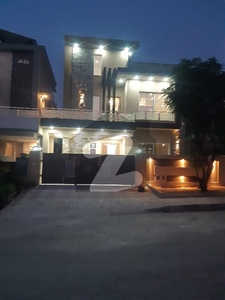 UMER Block 8 Marla Ground Portion Fully Renovation Like A Brand New Good Condition With Boulevard Back Near UMER Cash And Carry Available For Rent At Bahria Town Phase 8 Rawalpindi Bahria Town Phase 8 Umer Block