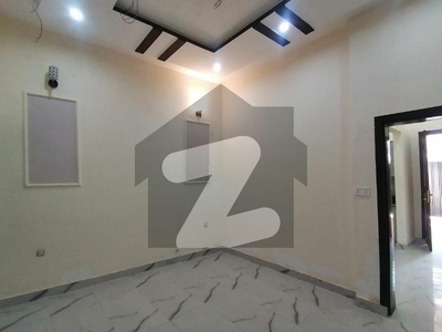 Upper Portion Sized 10 Marla Is Available For rent In LDA Avenue - Block M LDA Avenue Block M