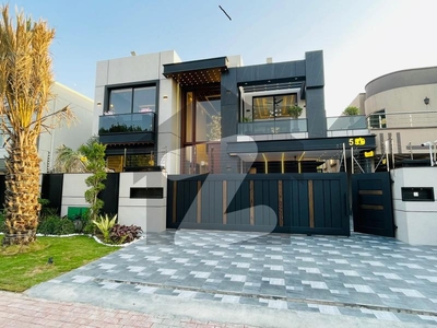 1 KANAL DESIGNER HOUSE FOR SALE IN OVERSEAS A BLOCK BAHRIA TOWN LAHORE Bahria Town Overseas A