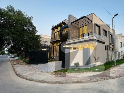 10 MARLA BRAND NEW HOUSE FOR SALE BAHRIA TOWN LAHORE TULIP BLOCK Bahria Town Tulip Block