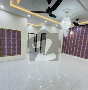 10 Marla Lower portion for rent Iqbal block Bahria town Lahor Bahria Town Sector E