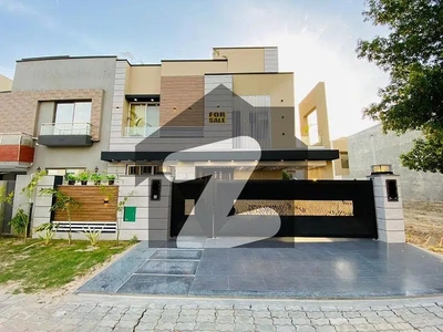10 Marla Luxury House For Sale in Johar Block Bahria Town Lahore Bahria Town Johar Block