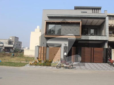 10 Marla Perfect Location Brand New House For Sale - D Block - Jubilee Town Lahore Jubilee Town Block D