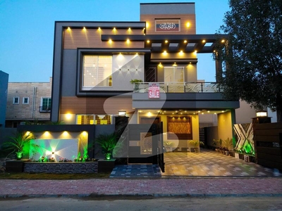 10 Marla Super Hot Location House In Southern Block Ready For Possession All Facilities Are Available Here For Sale In Reasonable Price Bahria Orchard Phase 1 Southern