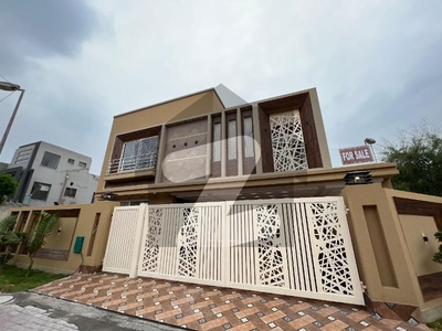 12 Marla Corner Luxurious Designer Brand New House For Sale in Bahria Town Lahore Bahria Town Gulbahar Block