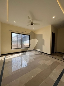20 Marla like that brand new outclass basement available for rent at G13 islamabad.it is located very close access to Kashmir highway with all basic facilities G-13