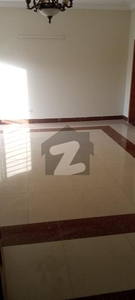 40x80 upper portion available for rent in g13 G-13