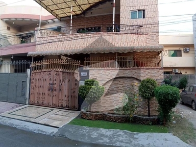 5 Marla House Is Available For sale Johar town phase 2 near emporium mall and Expo center owner build Marbal following near McDonal Johar Town Phase 2 Block J2