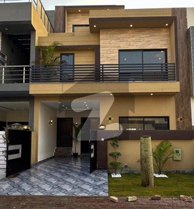 5 Marla Luxury Brand New House For Sale In Dream Garden, Phase 1, Block A, Lahore. Dream Gardens Phase 1 Block A