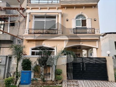DHA 9 Town House For Sale Sized 5 Marla DHA 9 Town