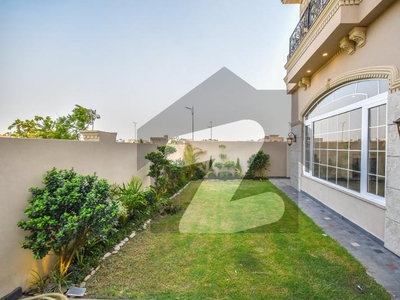 1 Kanal Bungalow For Sale Outstanding Location DHA Phase 6 Block D