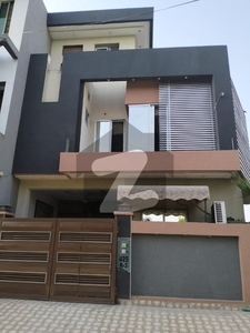 Exquisite 5 Marla Corner Luxury House for Sale in R3 Johar Town: Your Dream Home Awaits!