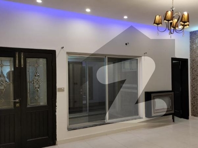 House Of 10 Marla For rent In Bahria Town - Sector D Bahria Town Sector D