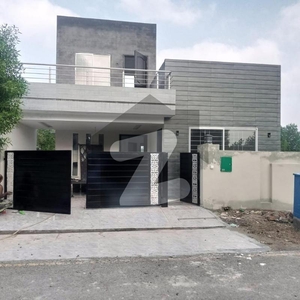 singhle stroy 8 marla House available for sale in bahria orchard Phase 2 in J Block Low Cost Block J