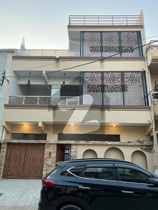 Tripple Storey 200 Square Yards House Available In North Nazimabad - Block D For sale North Nazimabad Block D