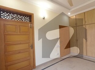 Centrally Located Flat Available In E-11 For rent E-11