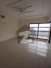 10 Marla Double Unit House For Rent, 5 Bed Room With attached Bath, Drawing Dinning, Kitchen, T.V Lounge, Servant Quarter On Top With attached Bath Bahria Town Phase 8 Block D