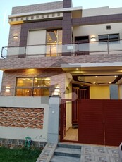 5 MARLA HOUSE BRAND NEW BEAUTIFUL LOCATION AVAILABLE FOR RENT DHA 9 Town Block B