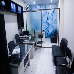 300 Sq Ft Ideal Office Available For Rent At