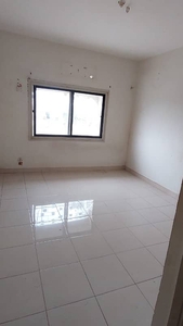 900 SQUARE FEET FLAT FOR SALE 2 BED ROOMS AND BIG LOUNGE BALCONY ROAD FACING GOOD LOACTIOAN NEAR DENTAL COLLEGE