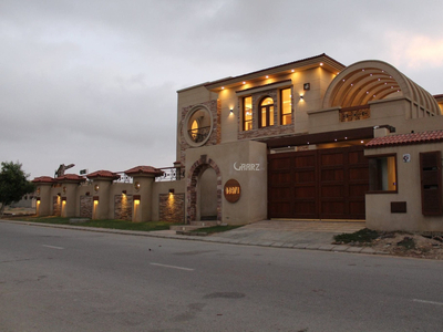 1000 Square Yard House for Sale in Karachi DHA Phase-8