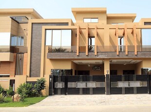 10 Marla House for Sale in Lahore DHA Phase-4 Block Aa