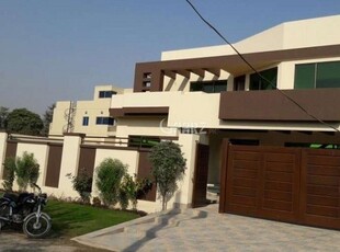 16 Marla House for Sale in Islamabad E-11/1