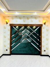 5 marla luxury house available for Rent Bahria Town Sector E