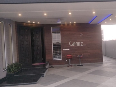 2700 Square Feet Apartment for Rent in Lahore Askari-1