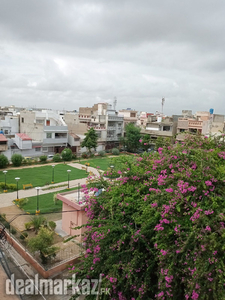 Gulshan Block 4-A Park Facing House Ground plus Two only 3,50
